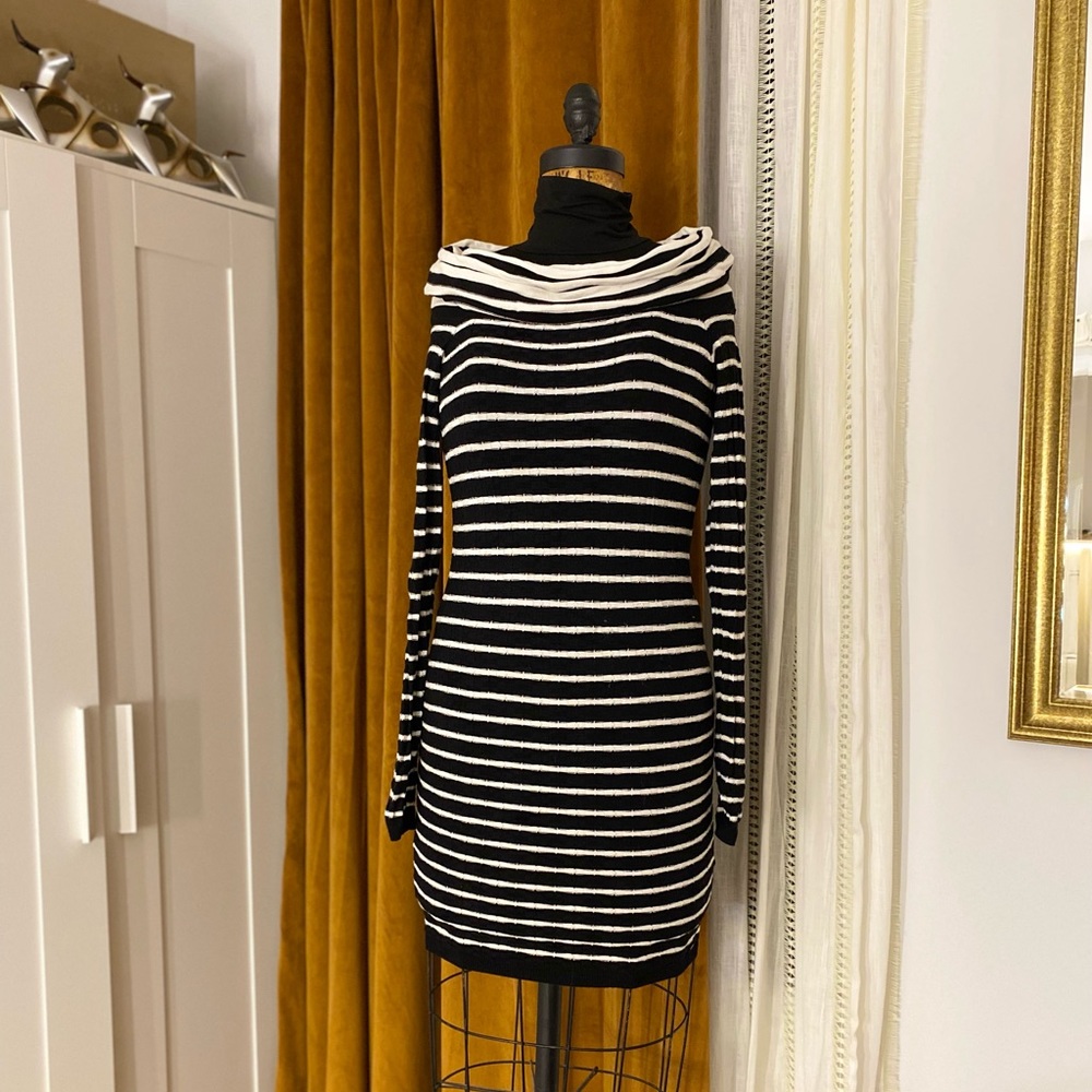 GUESS Sweater Dress